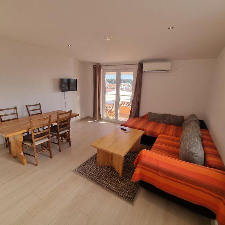 Apartment Furulund Макарска Экстерьер фото